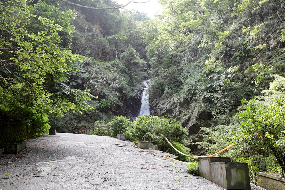觀音瀑布 埔里推薦景點 離公路最近的瀑布 中部避暑景點