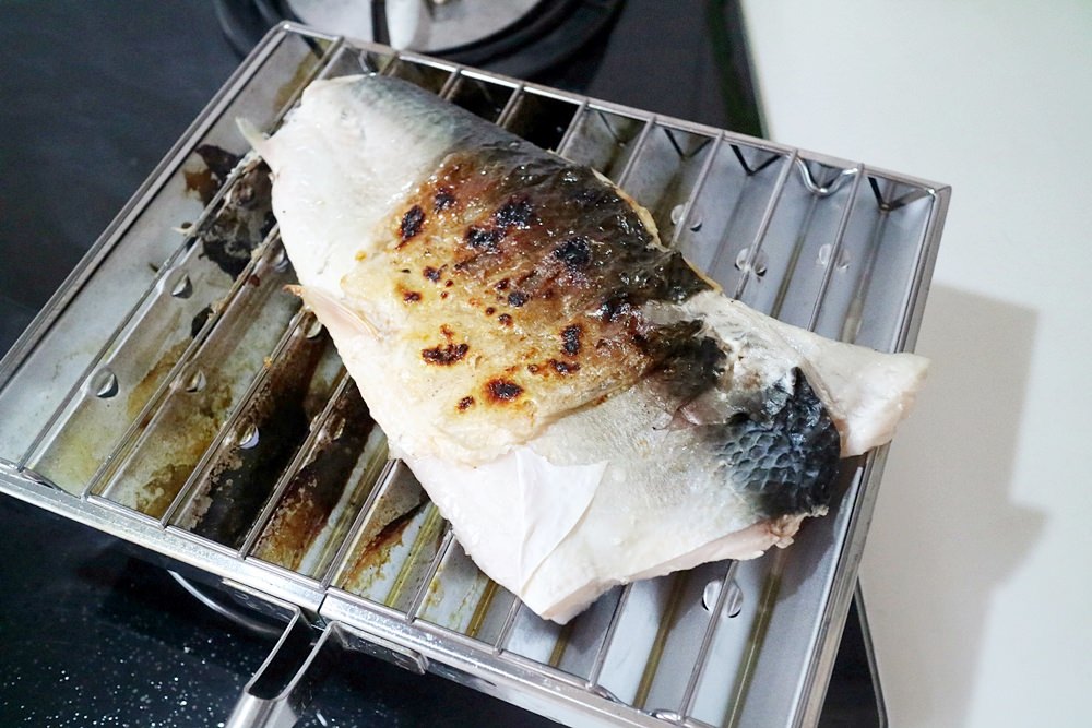 日本新潟 燕三條製 kan 燒上手 IH直火調理器 第一次烤魚就失敗