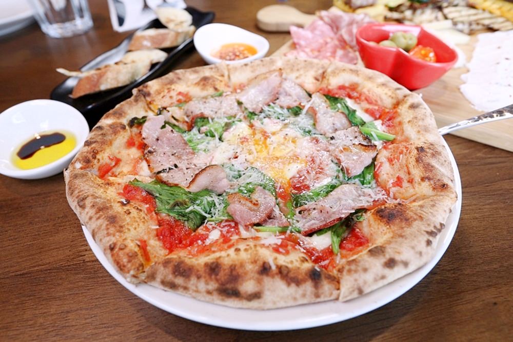 角度義棧 Pizzeria L'Angolo 黎明新村裡義大利媽媽的味道