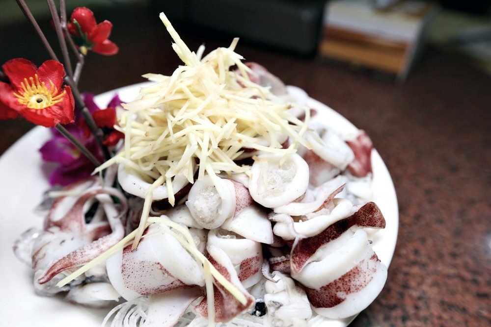 大祥燒鵝海鮮餐廳 生猛沙公沙母龍蝦爆美味 九孔鮑破盤特價 海鮮控必不能錯過