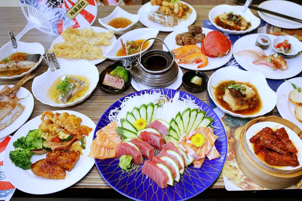 潮港城太陽百匯 台中吃到飽餐廳 潮港城國際美食館就在台中魚市場