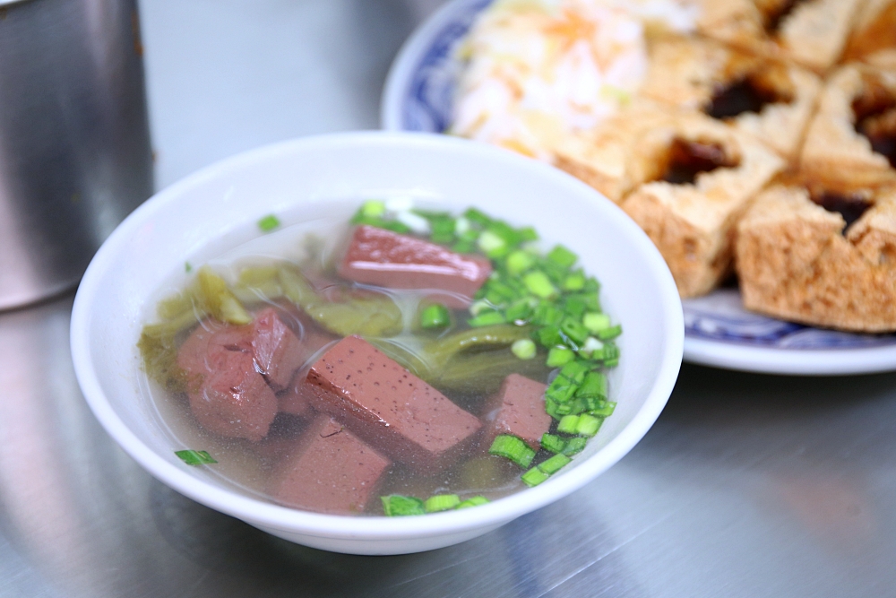 台中超人氣臭豆腐，花蓮瑞穗臭豆腐，紅茶喝到飽！