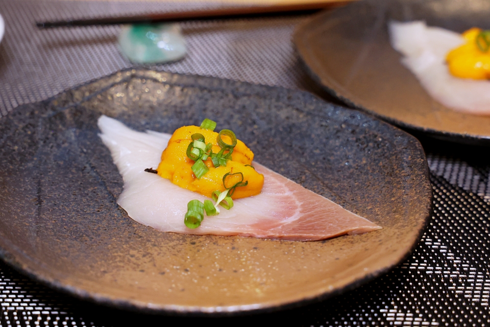 椿彩割烹壽司 | 台中新開幕無菜單日本料理，一次吃到18道滿滿海味好豐富，幸福的味蕾饗宴！