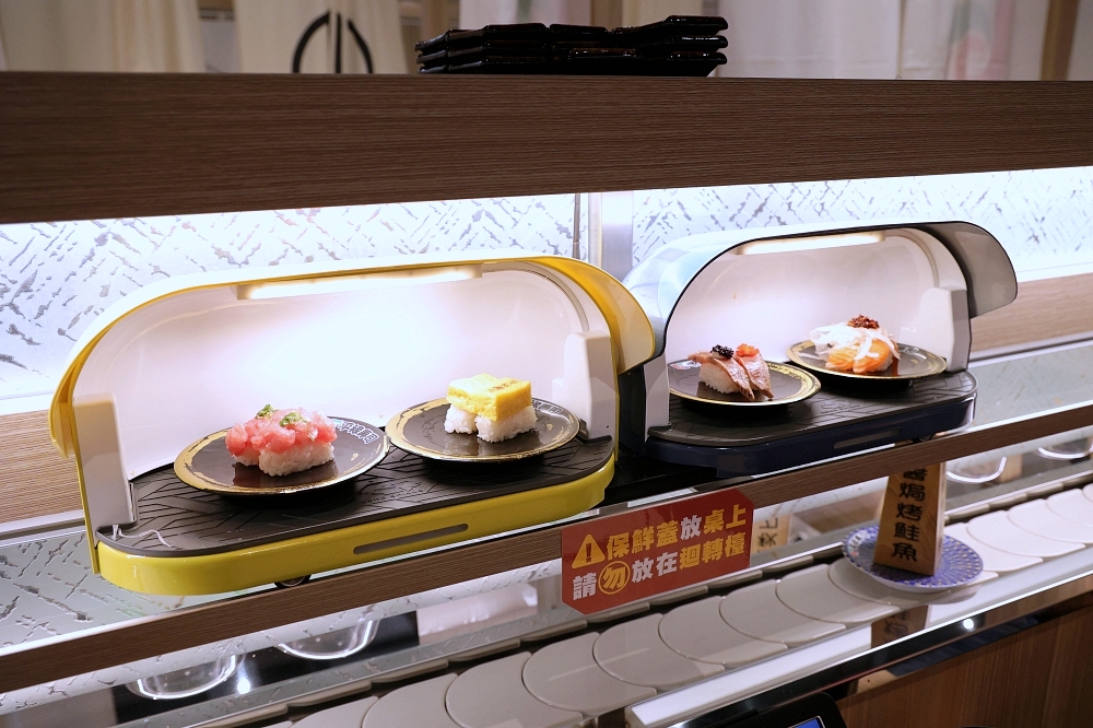 平祿壽司松竹店 | 來自仙台的平價迴轉壽司超過130種選擇，貓咪帶位、超萌動物專車直送，免費飲料自助吧隨你暢飲！