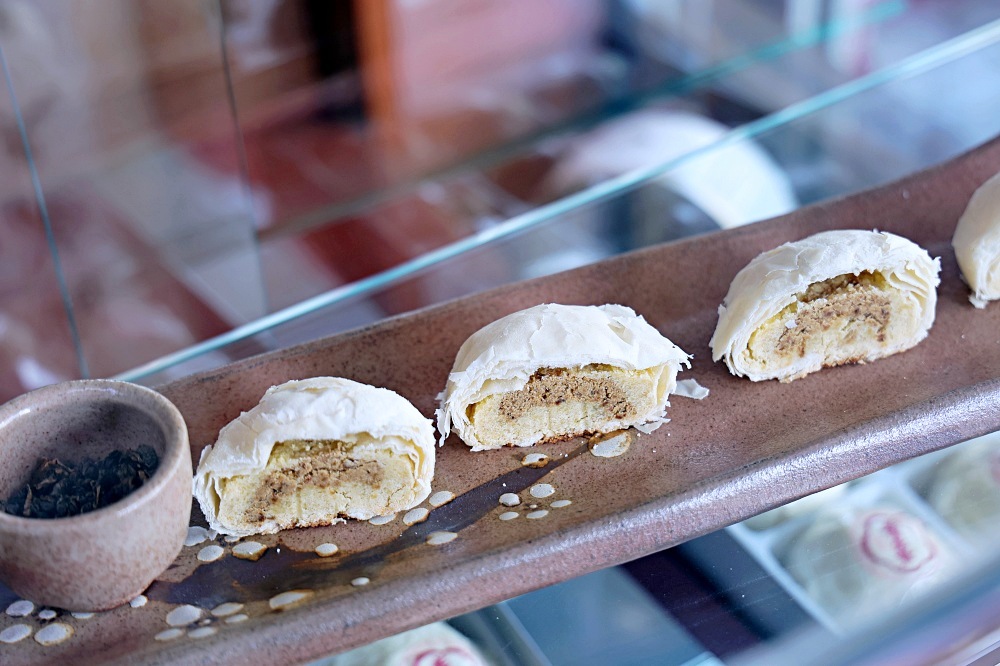 老雪花齋 | 台中百年餅店的雪花餅就是綠豆椪，蒜蓉餅甜蓬鬆必買豐原伴手禮