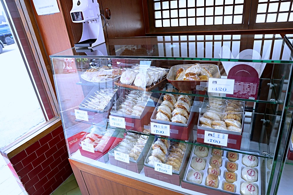 老雪花齋 | 台中百年餅店的雪花餅就是綠豆椪，蒜蓉餅甜蓬鬆必買豐原伴手禮