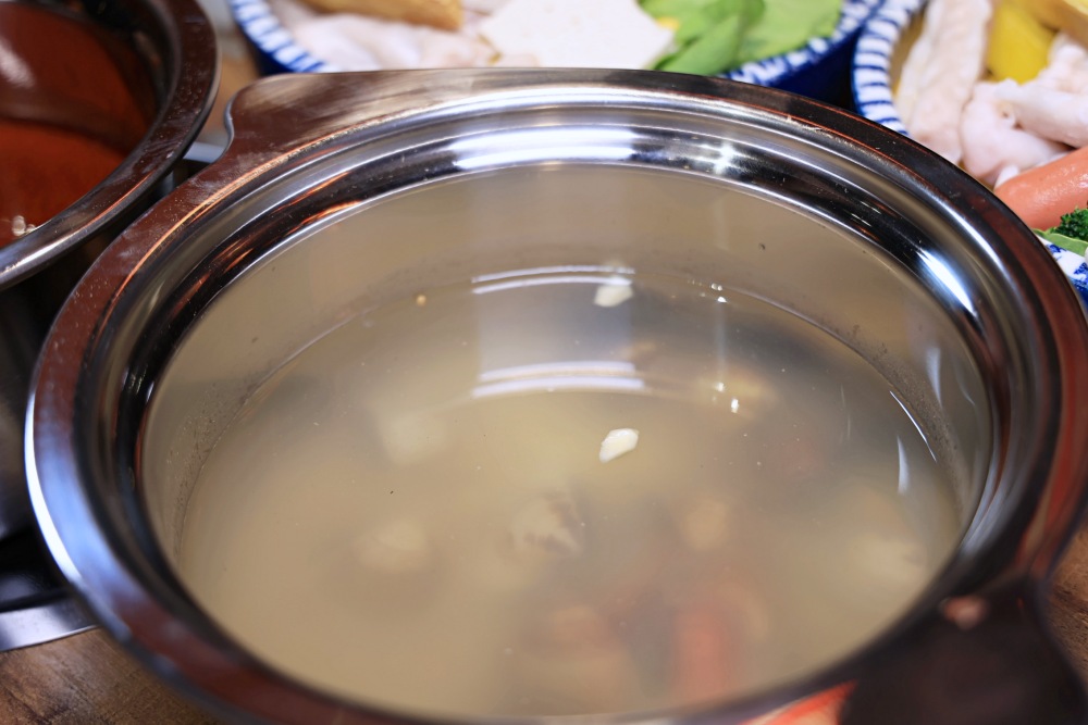 蛤蜊蒜頭鍋