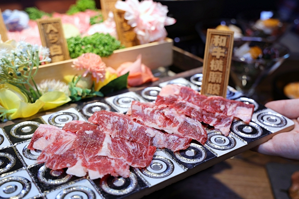 山鯨燒肉西屯店 | 浮誇和牛寶箱、免費和服體驗，還有日本鳥居造景，台中燒肉推薦！