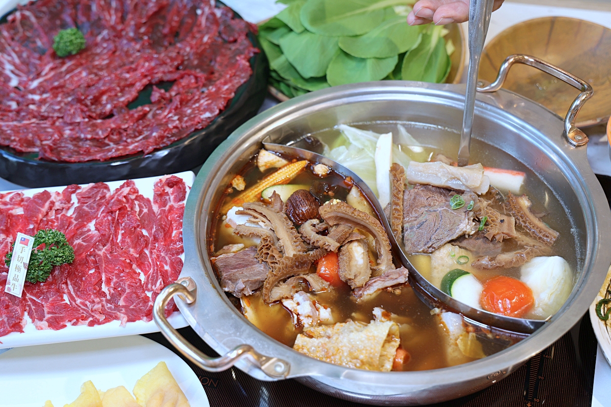 森鄰鍋物 | 台中溫體牛火鍋吃這間，台南每日新鮮直送，熱帶森林風裝潢好美！