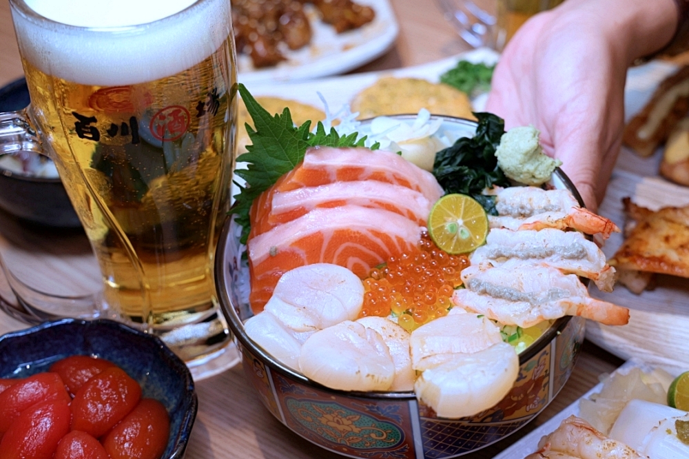 百川酒場 | 海鮮丼飯、暢快生啤，還有立體彩繪打卡牆，草悟道居酒屋推薦