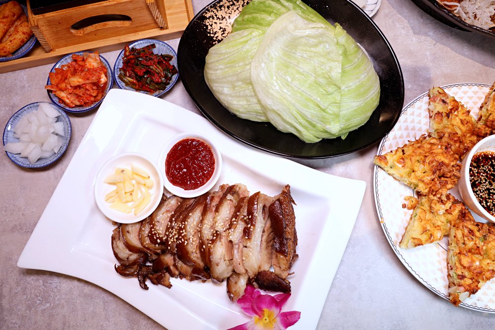 親水河畔韓式料理 | 韓國媽媽開的道地韓式料理，必點人蔘雞湯、韓式豬腳，海鮮煎餅，鹽烤豬五花也很讚