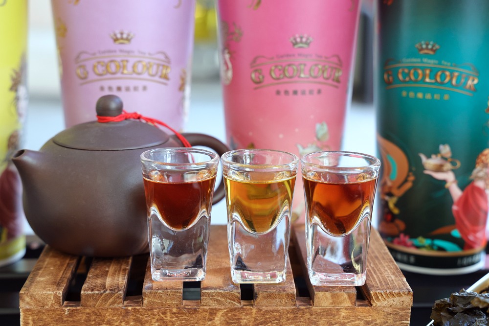 金色魔法紅茶G COLOUR | 茶師鮮萃平價好喝，全新杯身美翻，台中手搖飲推薦