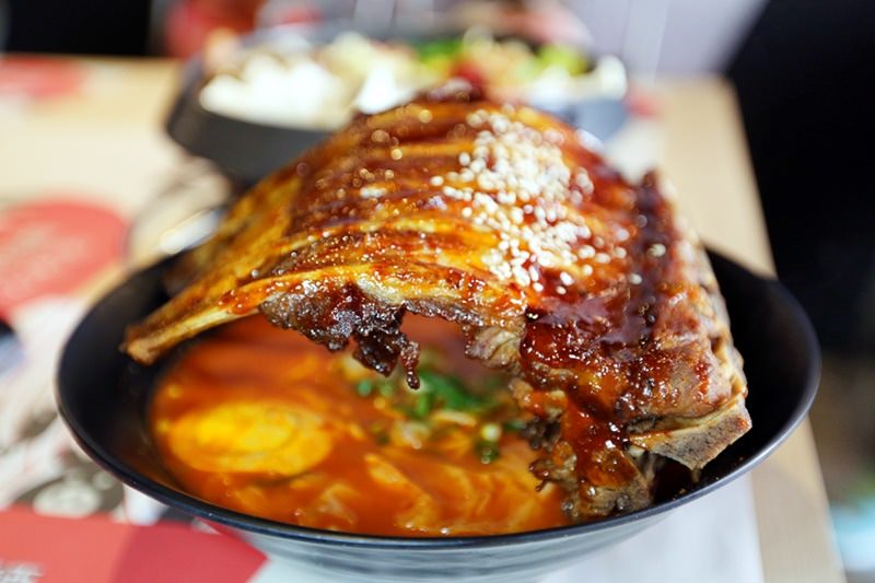 台中 | 釜山拉麵 POP-G 中科美食商圈韓式料理 熊掌肋排拉麵無極限