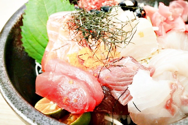 台中 | 京廣壽司料亭 滿滿海鮮丼飯只要 $180 還有推出超值無菜單料理