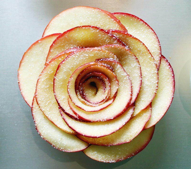 彰化 | DeerHer 鹿和良倉 白色木屋裡的幸福甜點 燦爛的蘋果花不止好看也好好吃