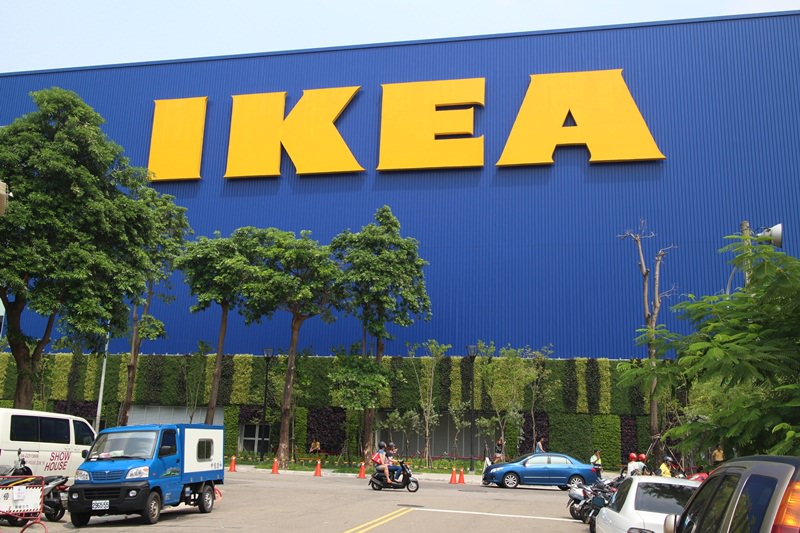 居家。賣場 | IKEA宜家家居 戶外造景、瑞典美食區和商品展示區